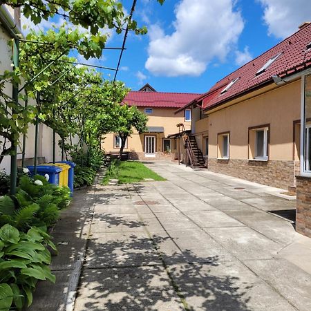 Two-Bedrooms Apt Сибиу Екстериор снимка