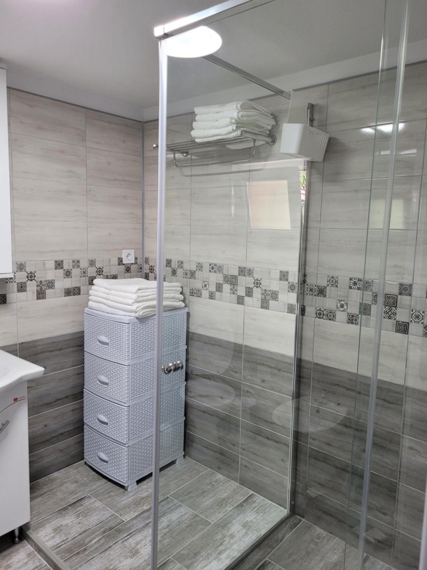 Two-Bedrooms Apt Сибиу Екстериор снимка